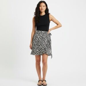 LOFT Black and White Floral Mini Skirt